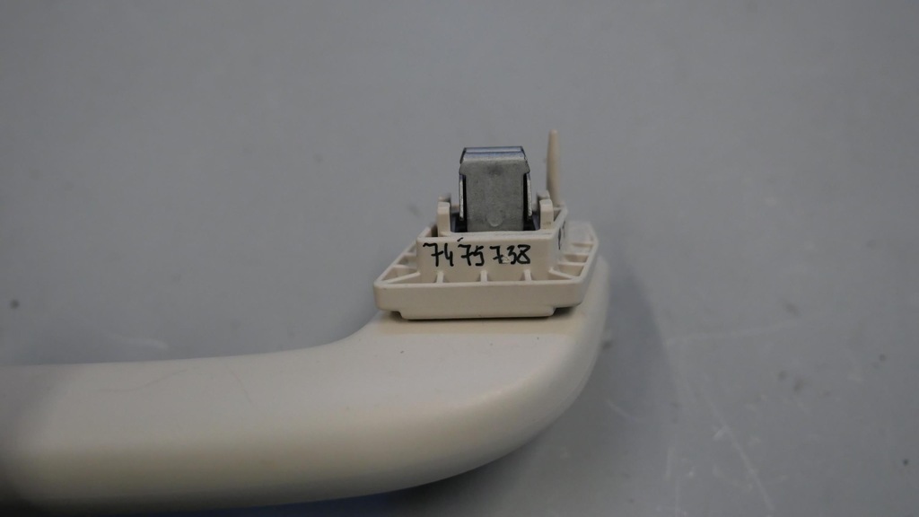 фото №11, Bmw g01 g11 g20 g30 ручка потолочный правый задняя кронштейн 7475738