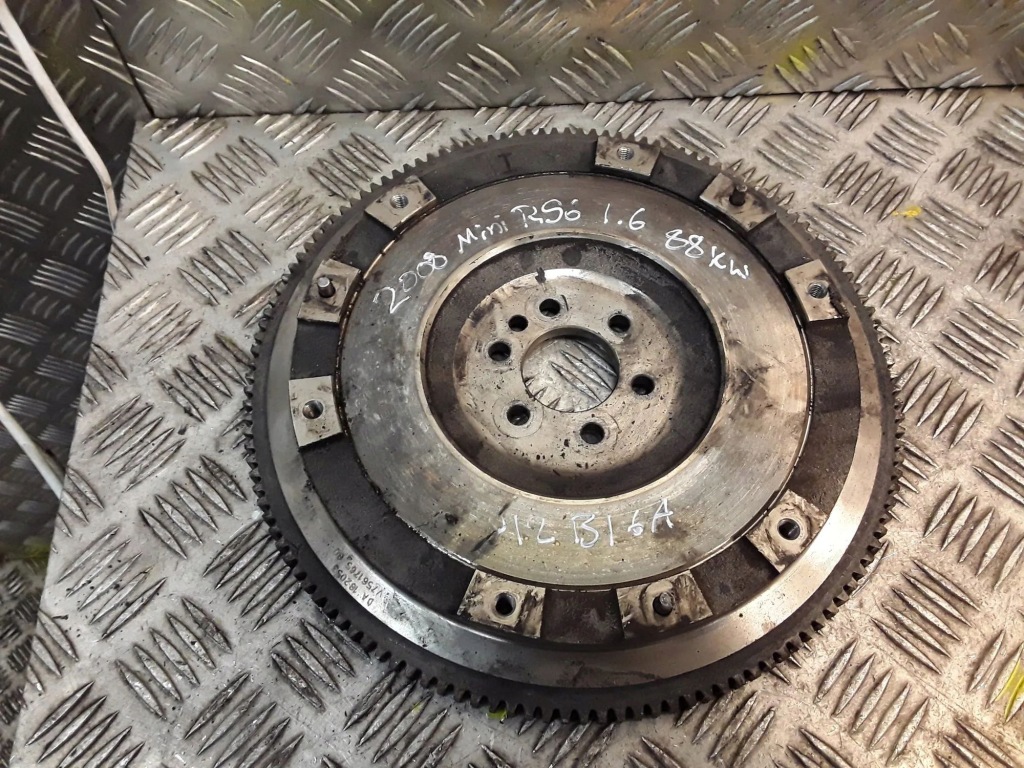 фото №1, Mini one cooper r56 1.4 1.6 16v колесо маховик 7561765