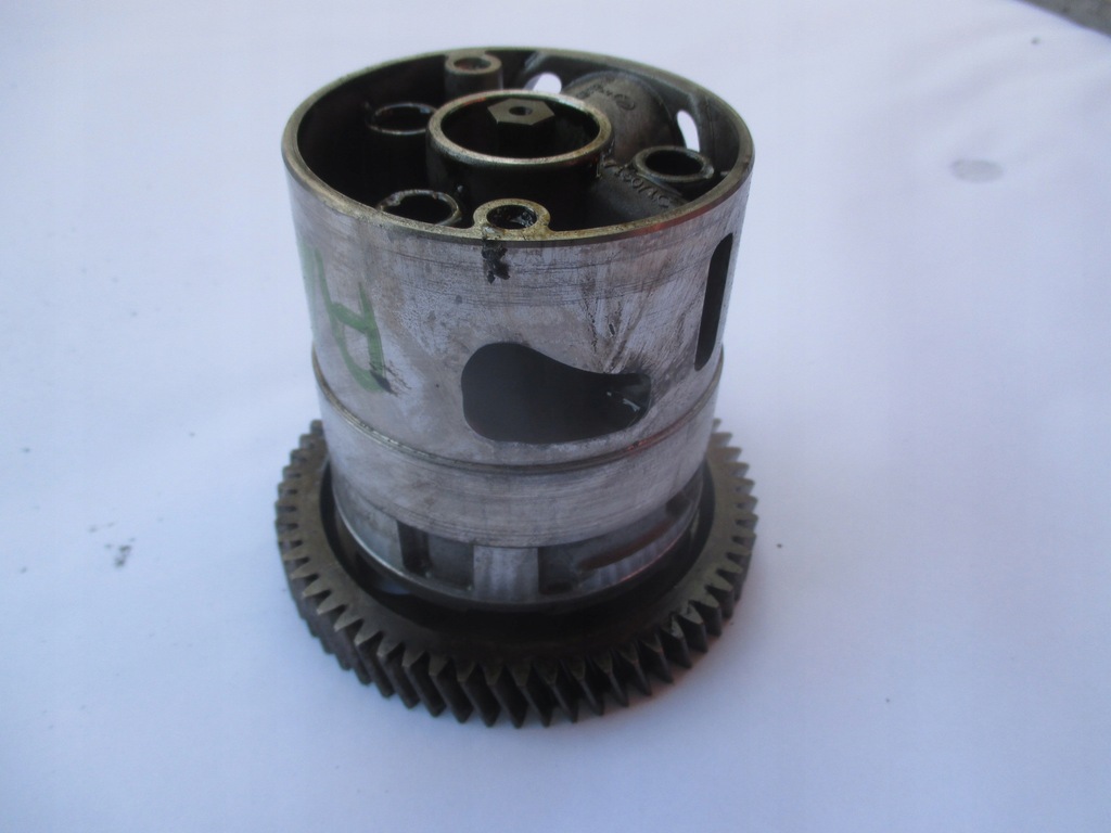 фото №1, Насос масла sprinter vito 2.2 651 6511811801