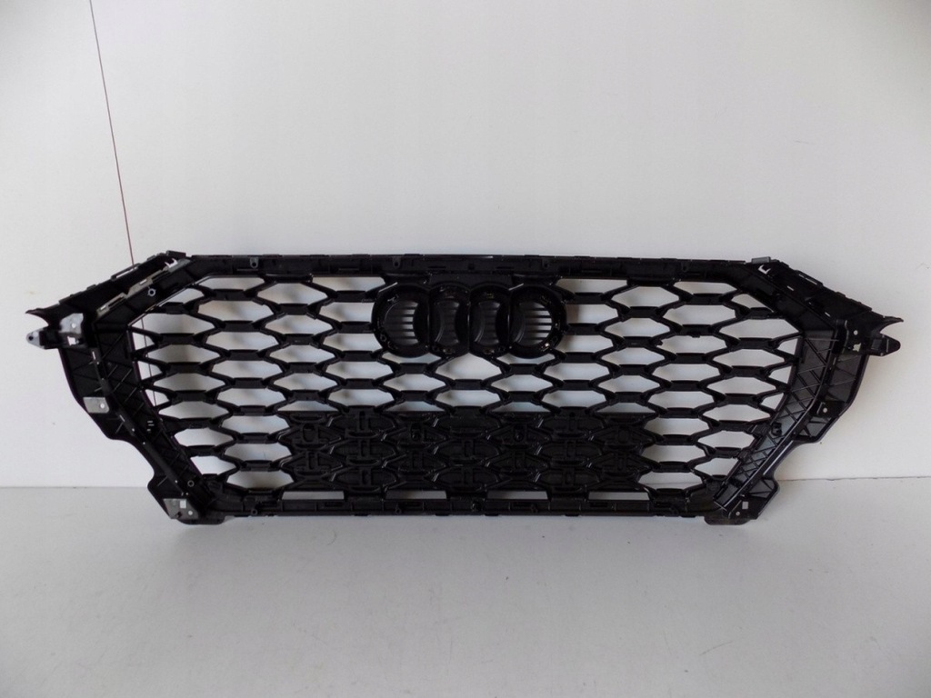 фото №8, Audi q3 83f s-line решітка радіатора / решітка радіатора 10519