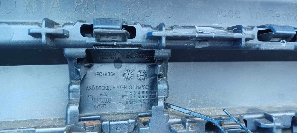 Бампер задняя audi q2 s-line 81a 81a807323c 81a807521s Киев