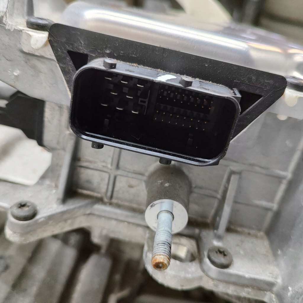 фото №8, Kia niro 2023 двигатель