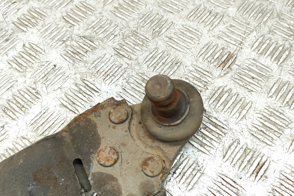 фото №6, Volvo xc60 mk1 передний правый нижний рычаг 31317666 2.0d 133kw 2015 23516377