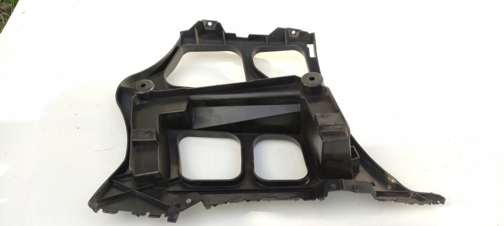 фото №7, Bmw 3 e91 lift kombi напрямна бампера правий лівий задня задній