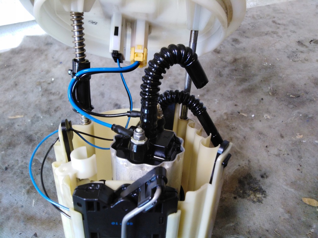 фото №10, Mercedes c klasa w204 2,2 cdi насос топлива 07r eur