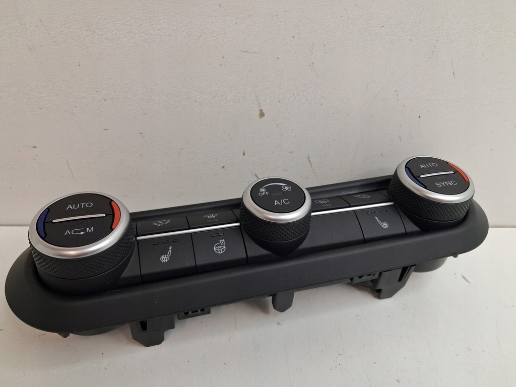 фото №4, Панель кондиционера alfa romeos stelvio 01561390670