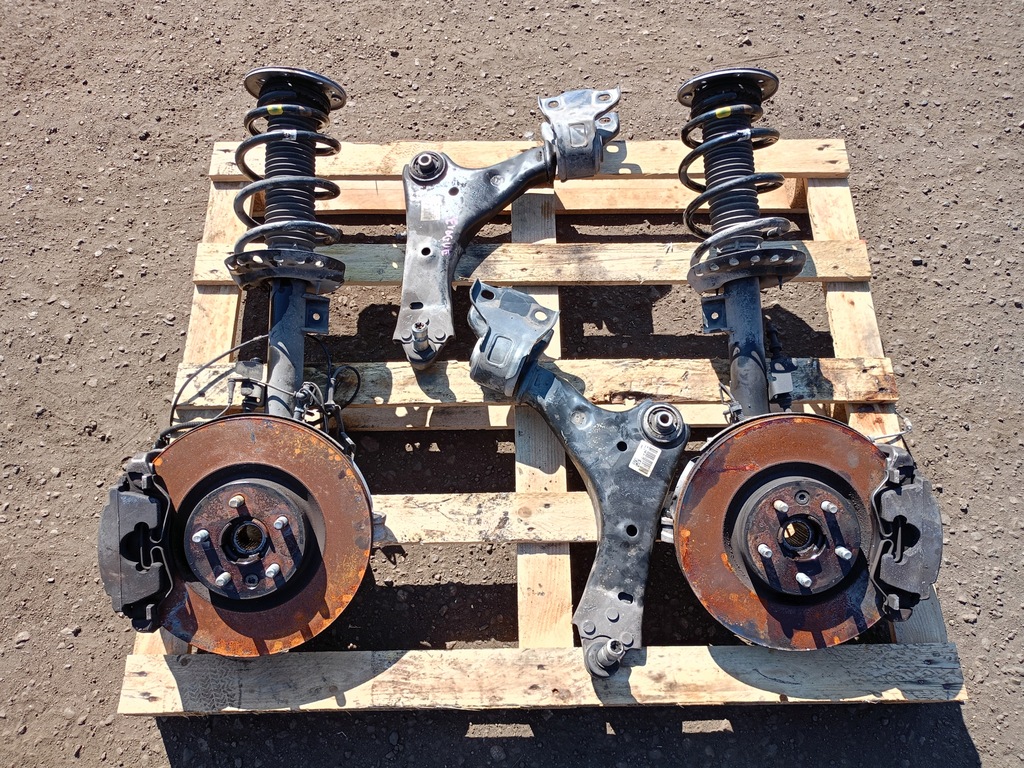 фото №1, Поворотный кулак амортизационная стойка перед range rover evoque lift