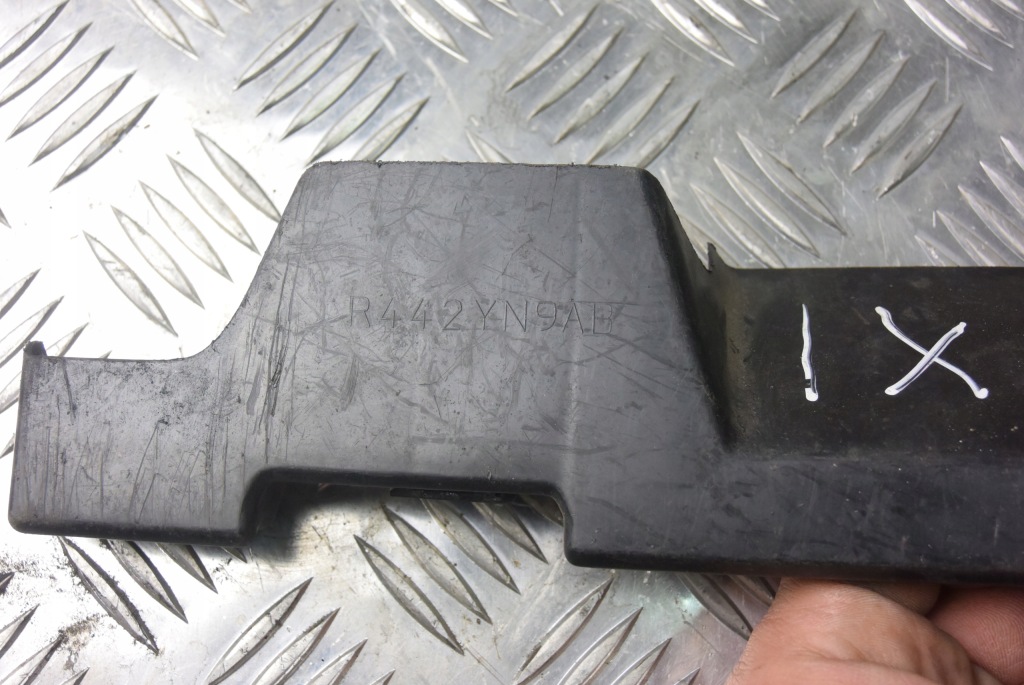 Кермо  повітря накладка kia venga hyundai ix20 r442yn9ab Доставка