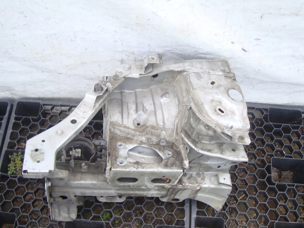 фото №3, Чверть правий перед renault megane iii 08-