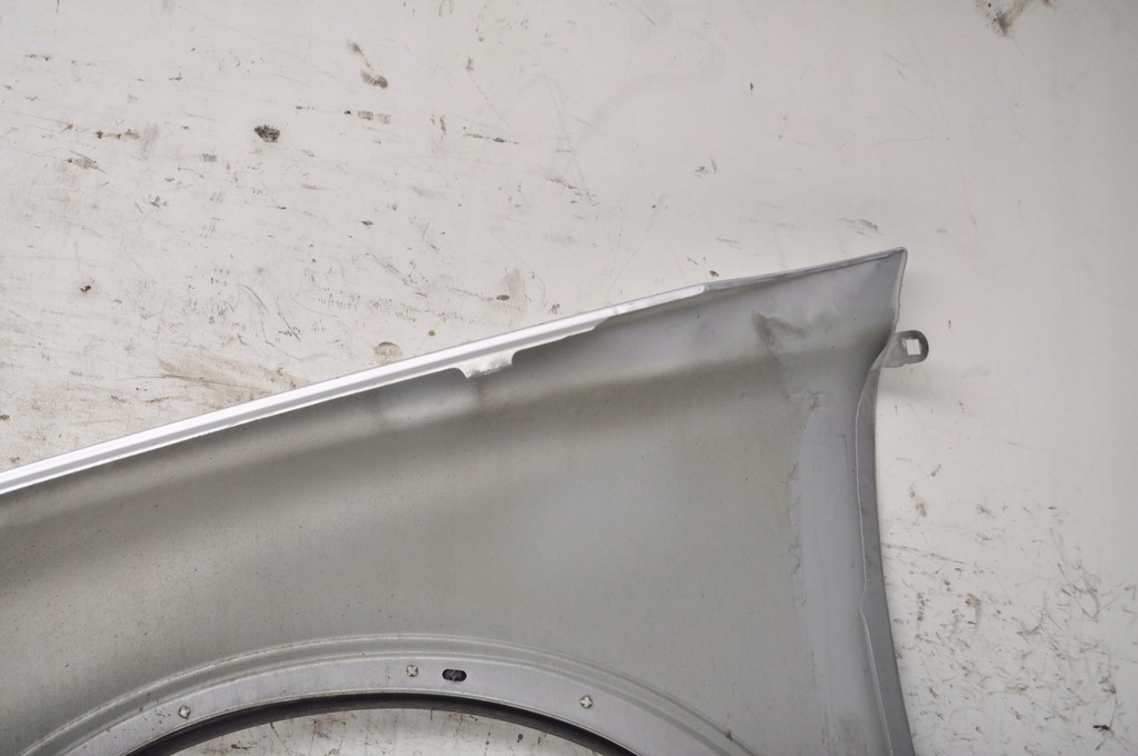 фото №12, Volvo c30 крыло правый перед przed lift молдинг
