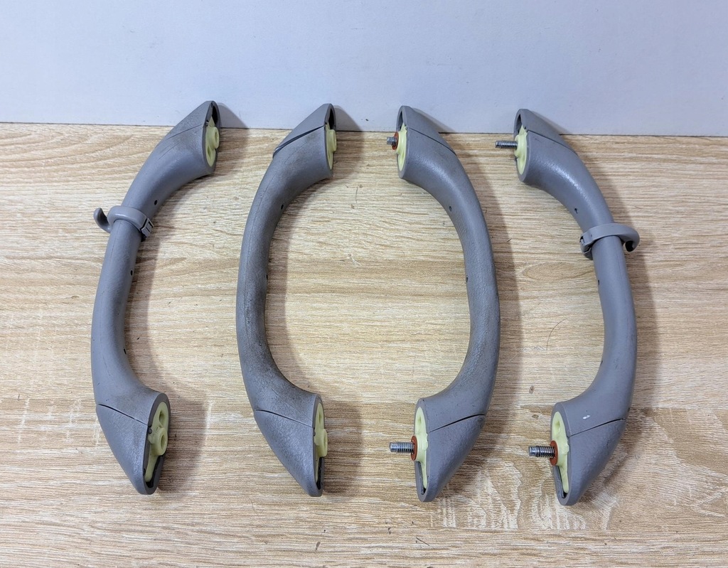 фото №1, Rav4 ii 5d 00-05 ручки тримачі стельовий комплект