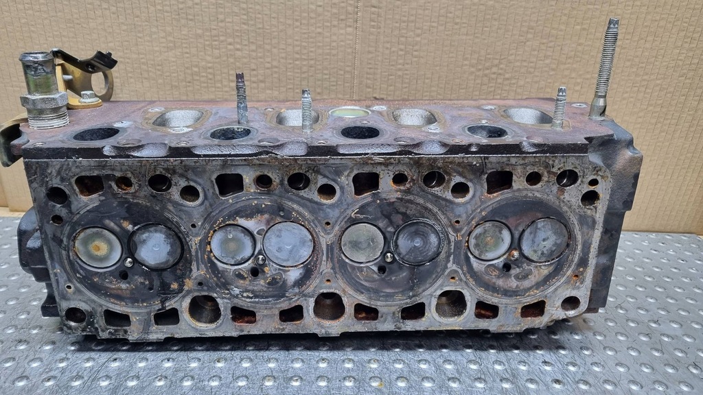 фото №7, Головка двигуна вал kpl 1s4q-6090-ab ford focus mk1 connect mk1 1,8tddi