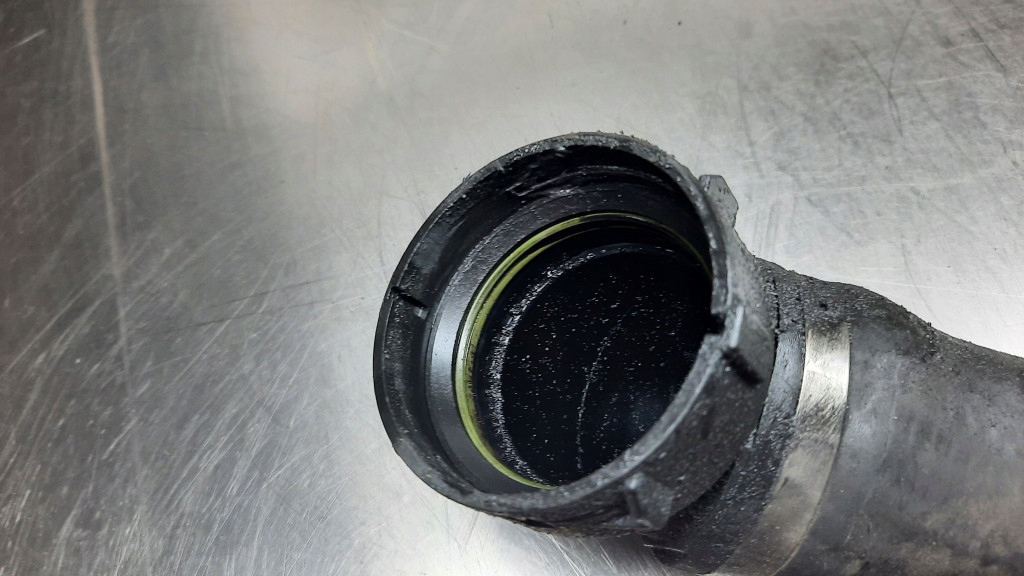 фото №7, Труба turbo 7790090 7798665 7799101 bmw e61 03-07r 2.0d