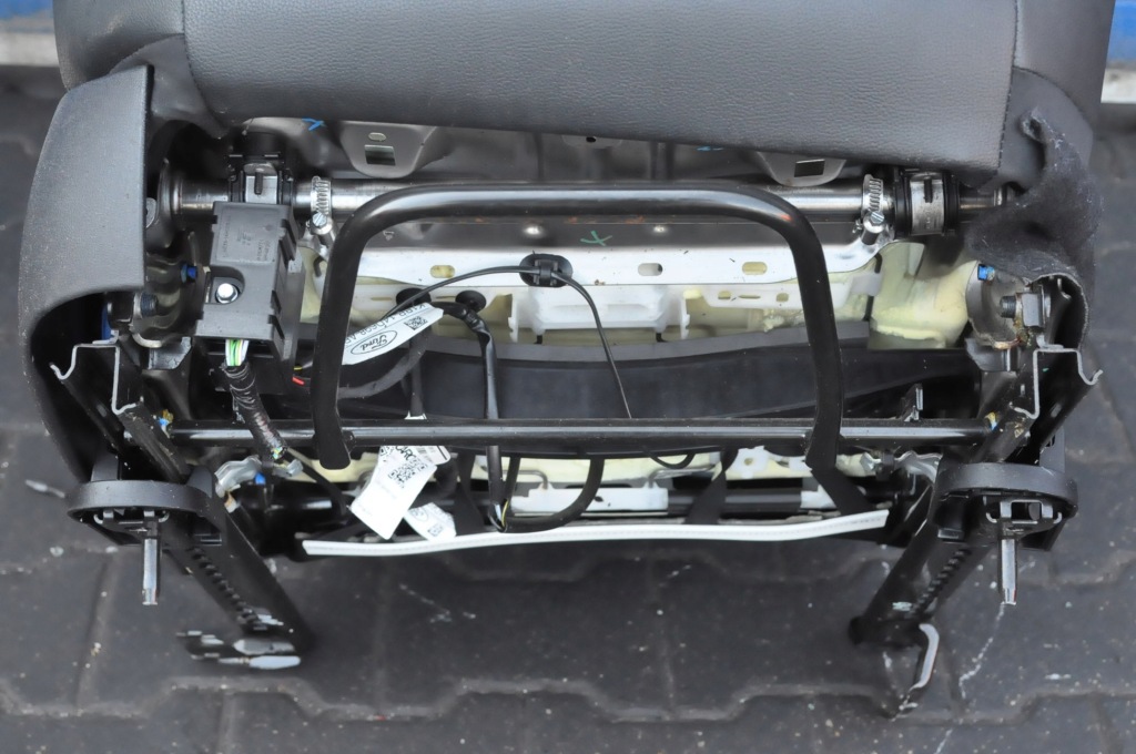 фото №6, Ford fiesta mk8 st 5d перехідник салону сидіння recaro заднє сидіння шкіра anglik