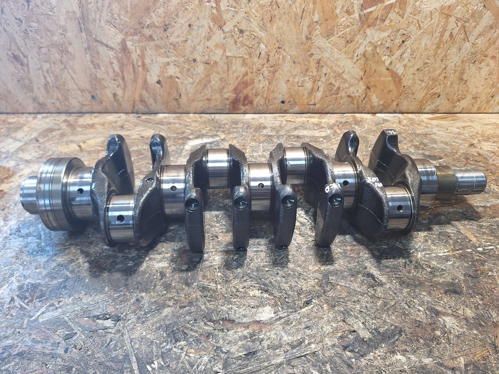 фото №6, Wał коленчатый toyota hilux vi 01-06 2.4 td 2kd номинал