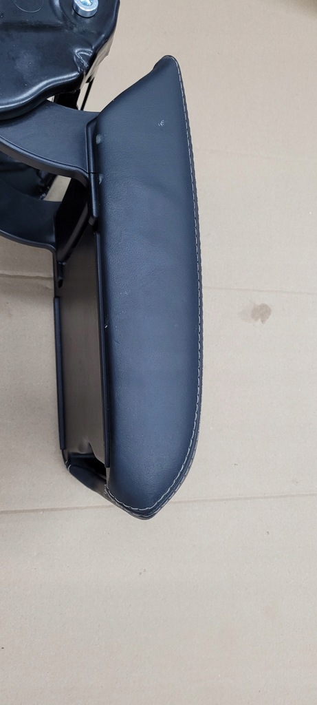 фото №8, A4 b8 s4 підлокітник шкіра шкіряний білий nić s line