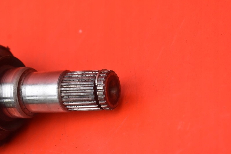 фото №6, Приводной вал правая перед механическая коробка передач toyota yaris verso 1.3 vvt-i 86 km 99-06