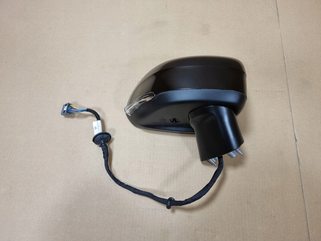 фото №1, Volvo xc90 ii зеркало правое 12 pin 717