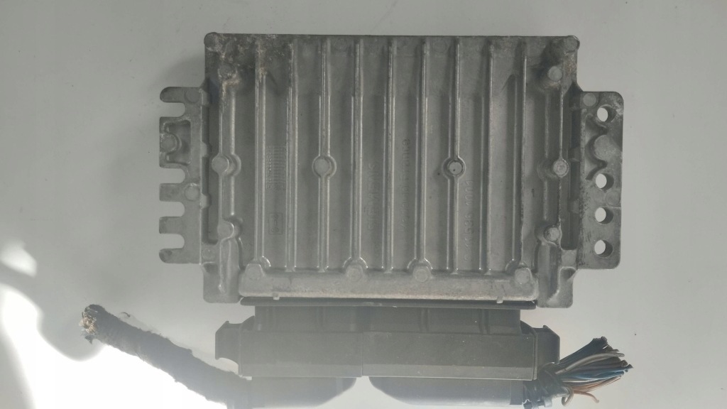 Купити Блок керування двигуна бортовий комп'ютер mini cooper r50 1.6b 7527610