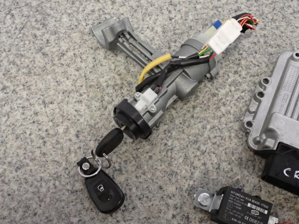 фото №5, Hyundai matrix 1.5d 08- набір стартовий бортовий комп'ютер