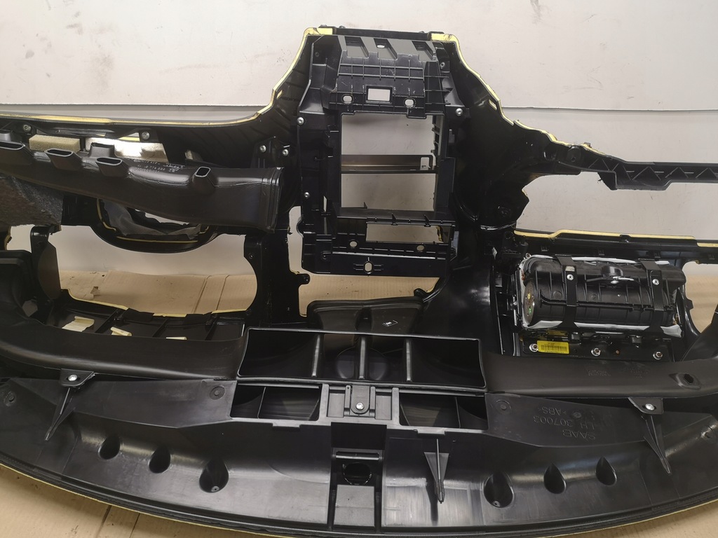 фото №13, Приборная панель приборная консоль saab 9-3 ii lift europa