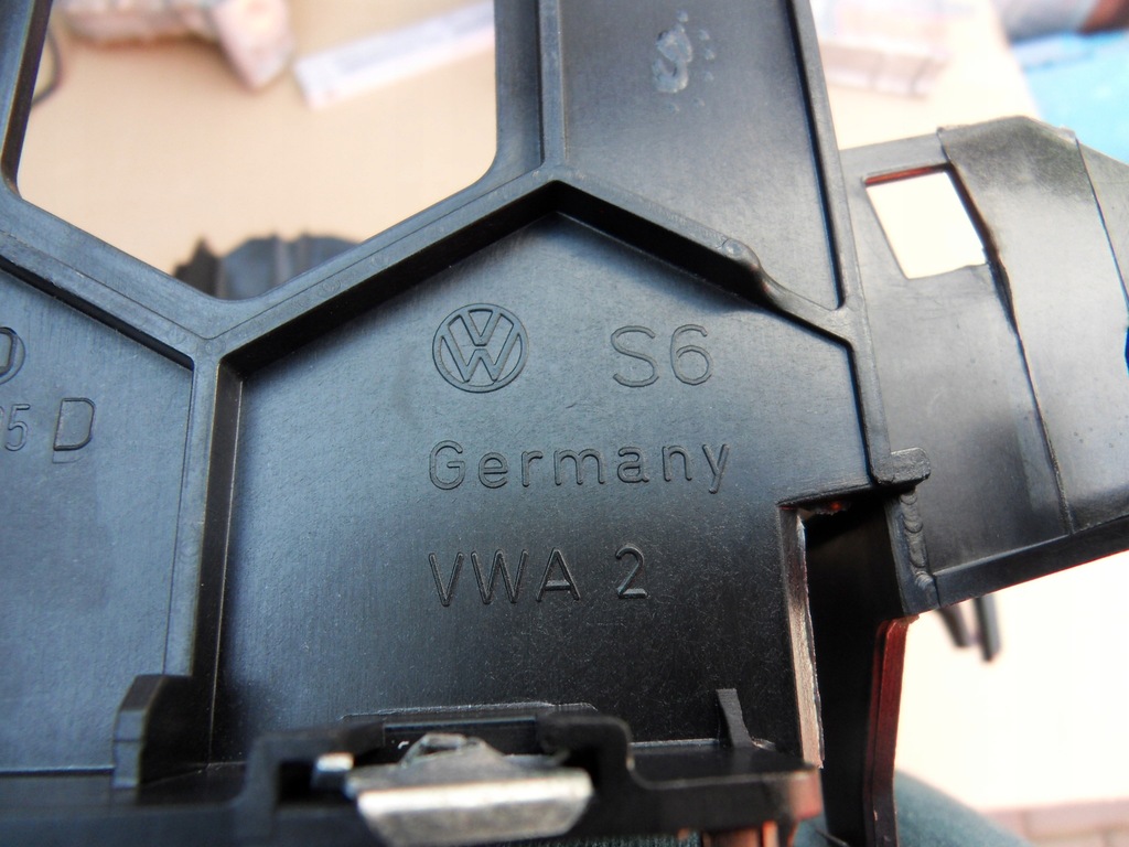 фото №10, Рамка каркас радио vw golf vi 08-12r 5k0858089d