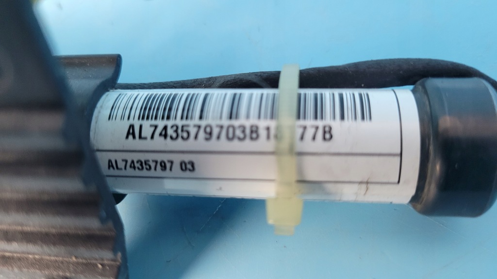 Bmw 5' g31 518d touring 18r піропатрон піротехнічний капот лівий 7435797 Недорого