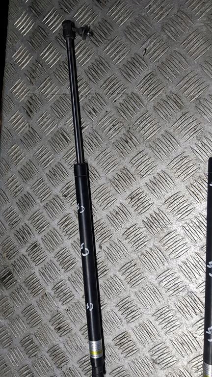 фото №9, Citroen c4 i picasso амортизаторы крышки крепления штифты