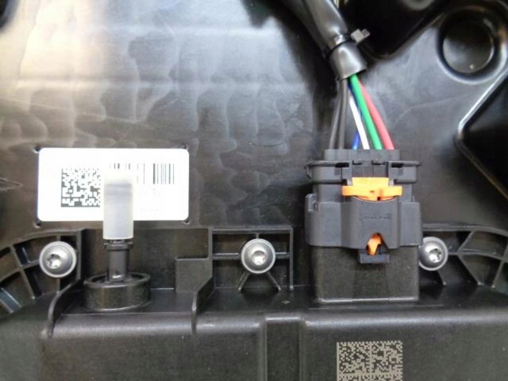 Купити Peugeot 508 рестайлінг  бак adblue насос bluehdi новий оригінальний