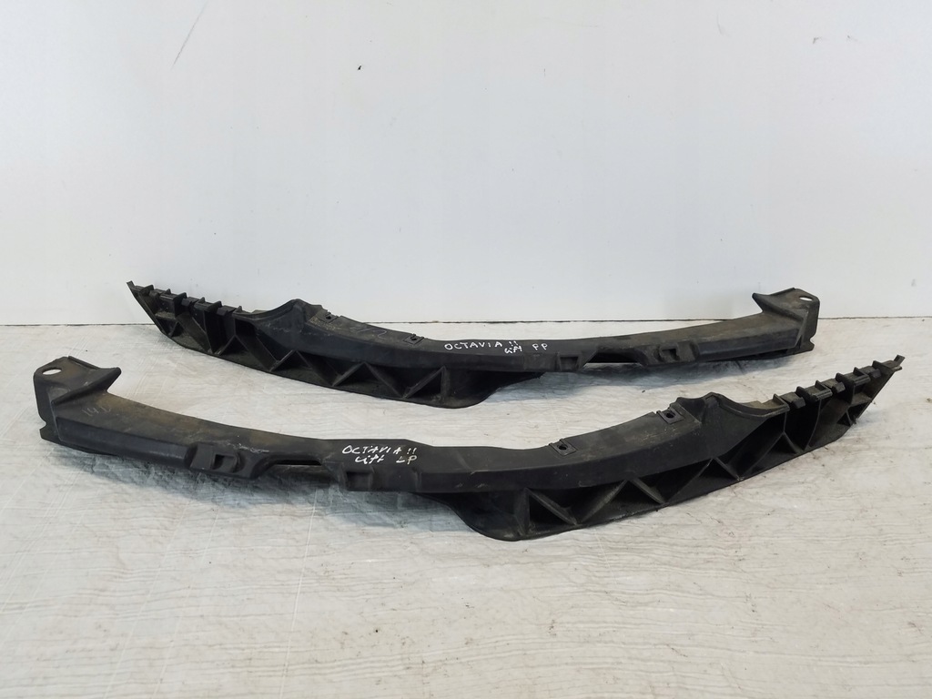 фото №1, Напрямна перед лівий skoda octavia ii lift