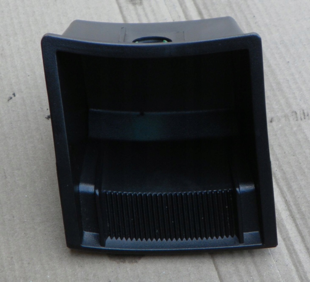 фото №1, Lacetti 2008 2.0d попільничка