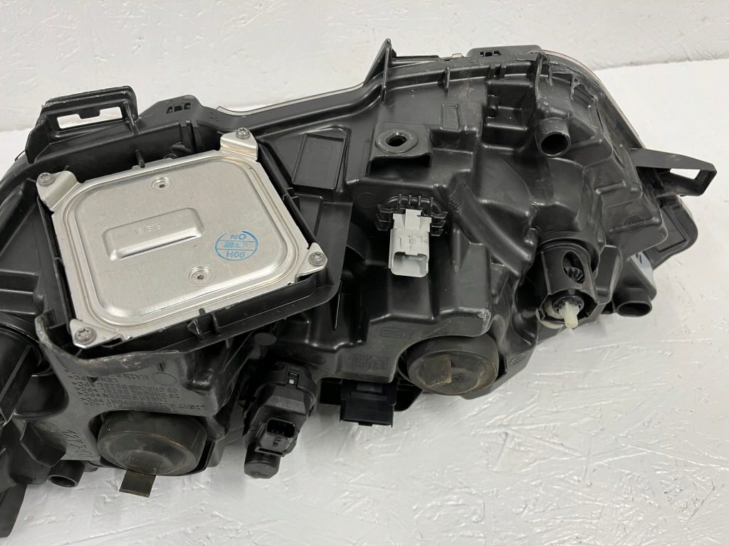 Renault koleos 2 рестайлінг  фара full led правий 260108343r блок запалювання Недорого