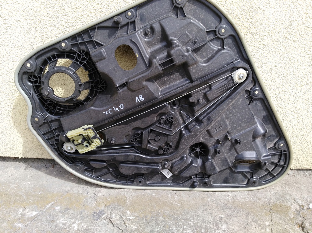 фото №7, Панель двері volvo xc40