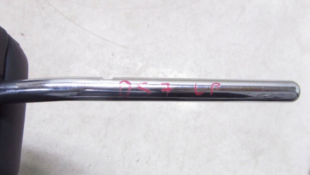 Ds7 crossback рестайлінг  підголівник ліве перед 22- в Україні