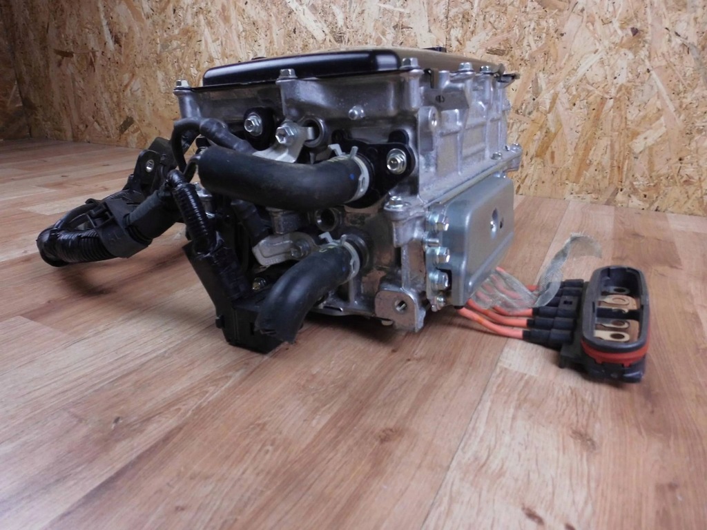 фото №6, Toyota c-hr 2020 1.8 инвертор инвертор g920047330