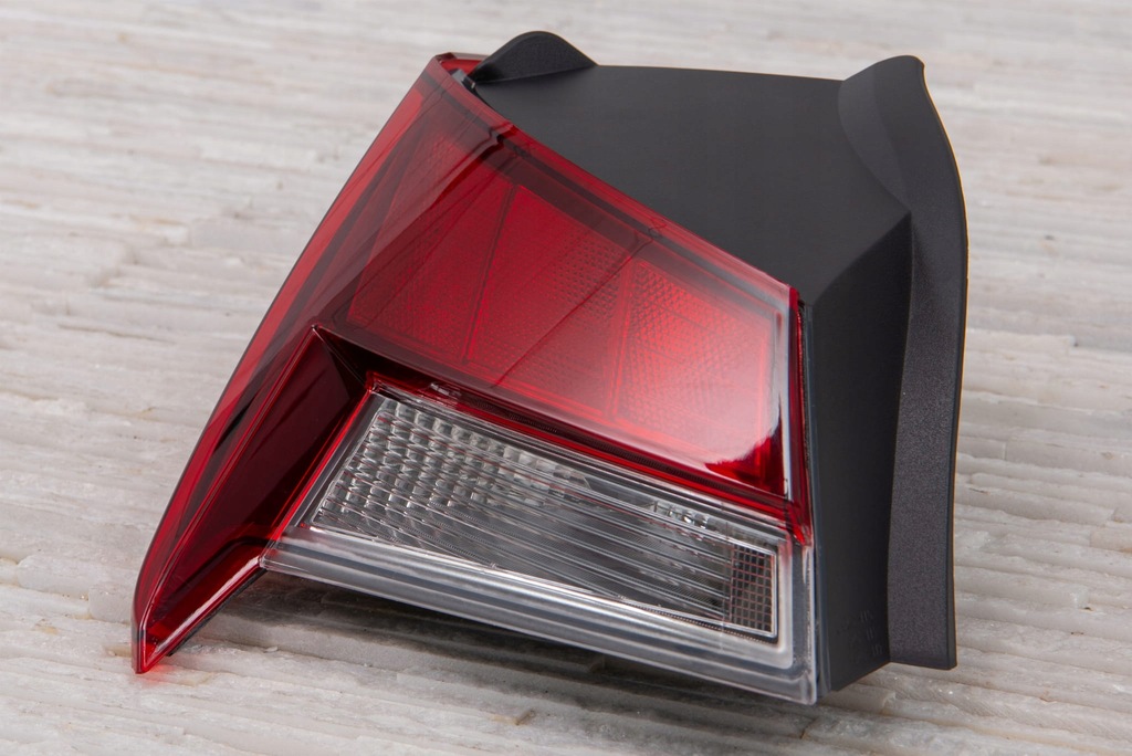 фото №7, Hyundai elantra cn7 2020-2023 лампа karoseryjnatylna левая 5pin 92401aa000