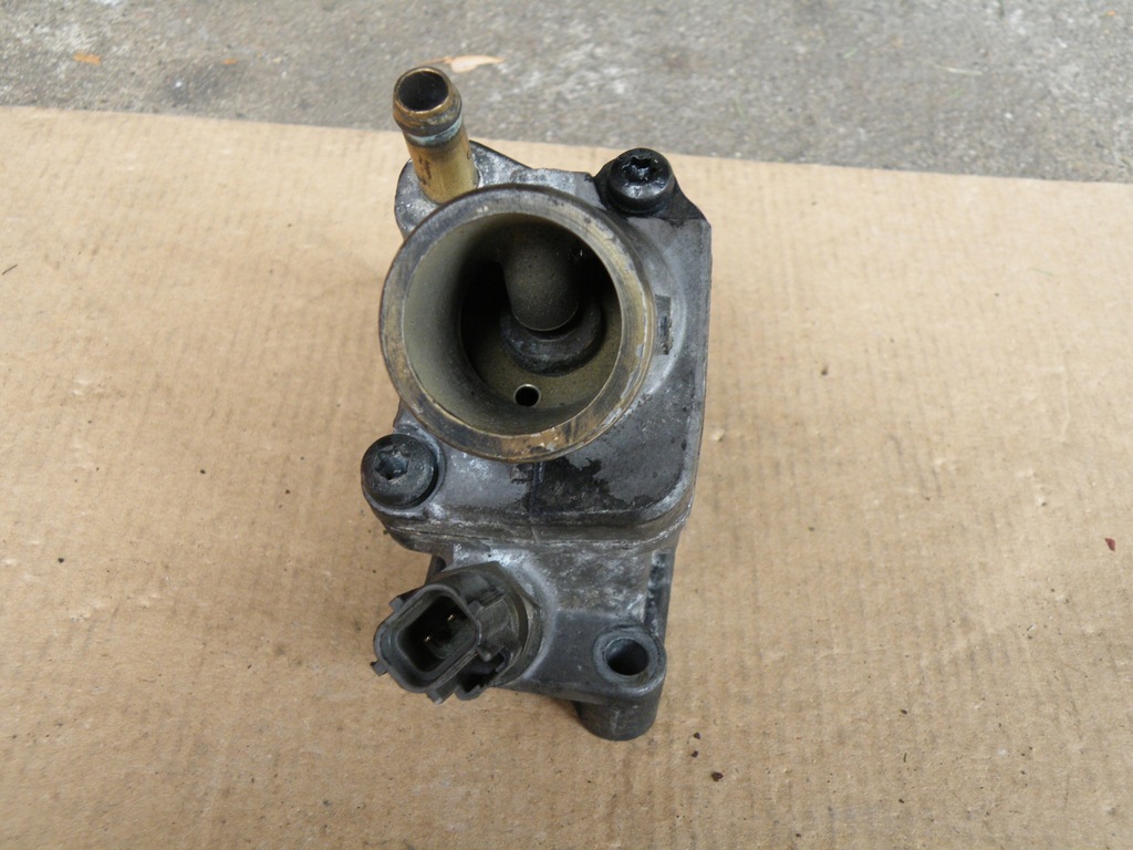 фото №5, Volvo xc90 2.4 d5 корпус термостата 30650469