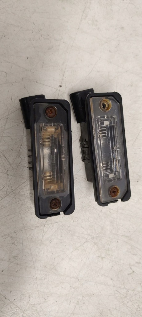 фото №1, Лампа подсветка номерного знака vw eos 2,0 fsi