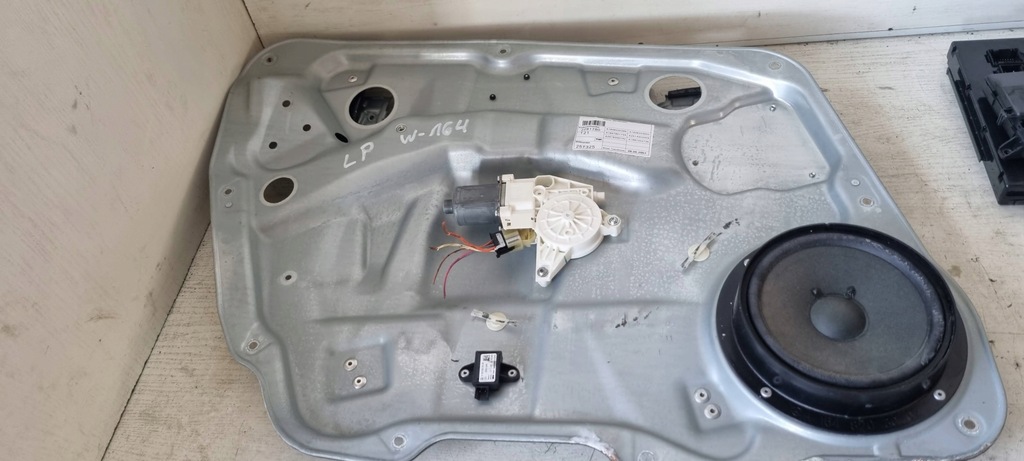 фото №7, Підйомник вікон перед do ml w 164