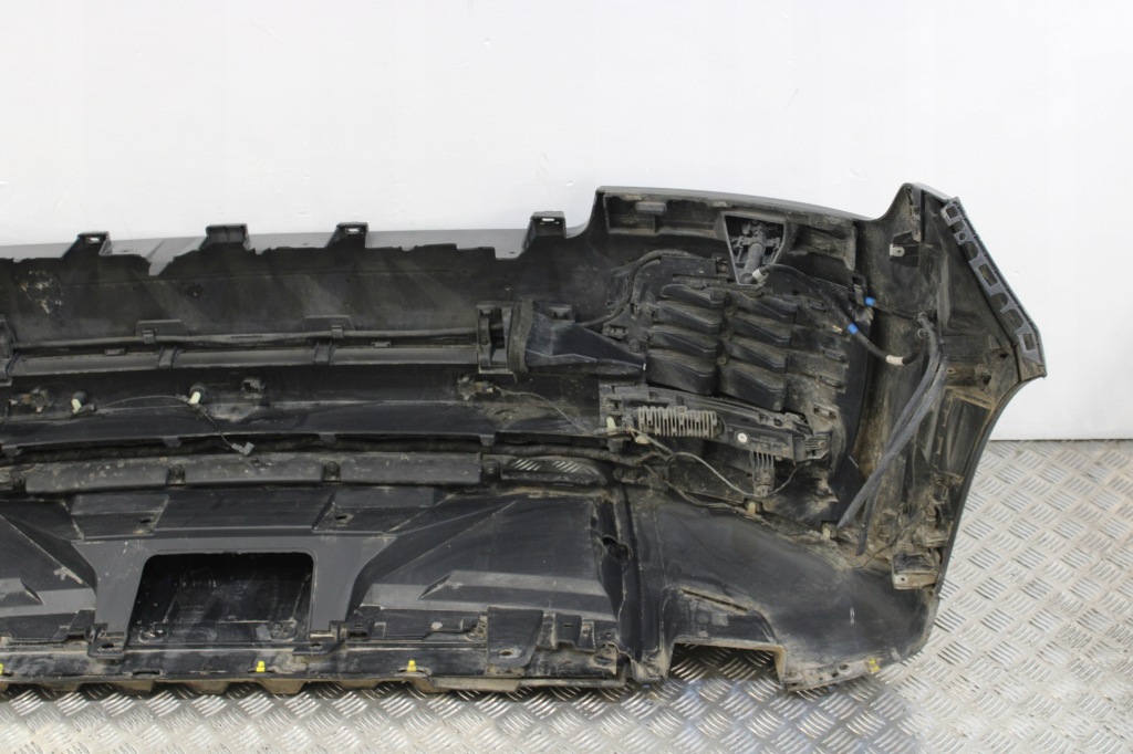 Бампер перед передній комплектний  6 x pdc land range rover vogue l405 рестайлінг Зі Шроту