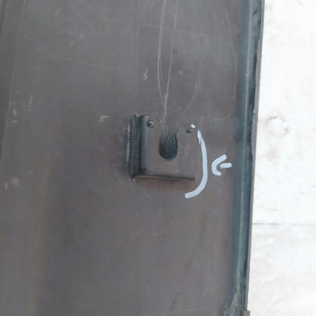 фото №11, Toyota rav4 v молдинг накладка кришки задня задня 76802-42170