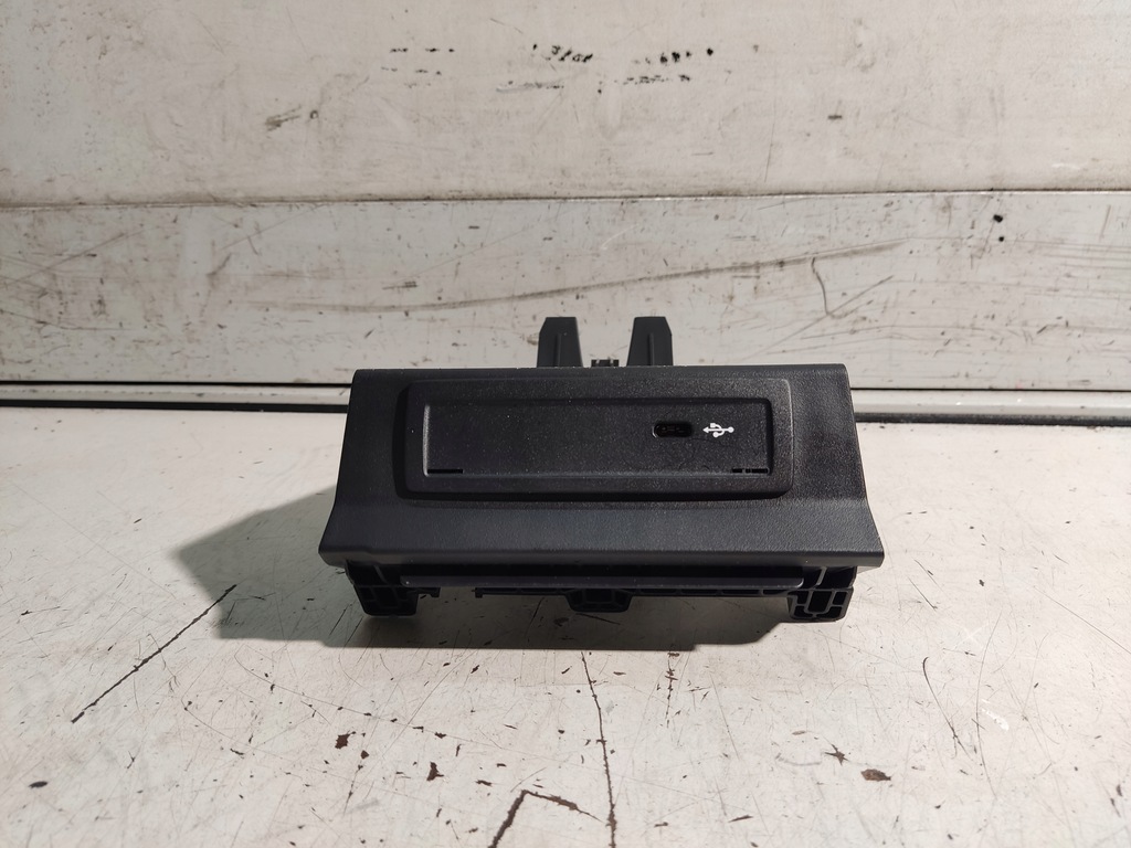 фото №1, Mercedes w177 роз'єм port usb c