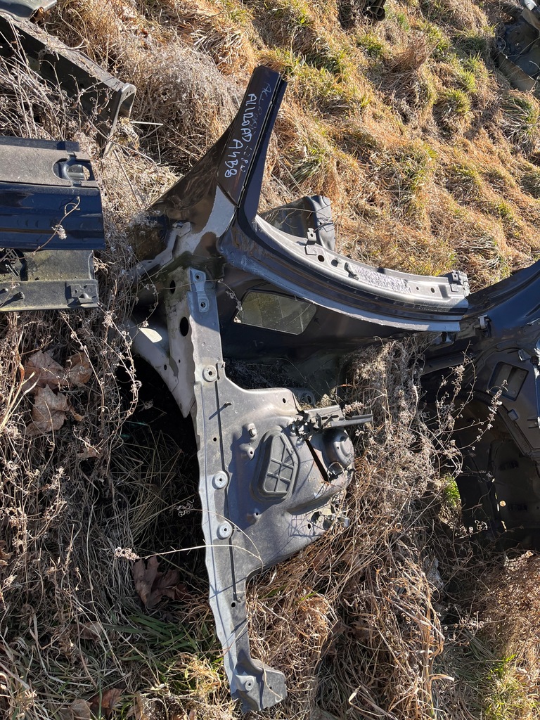 фото №1, Audi a4 b8 allroad чверть перед права підкрилок