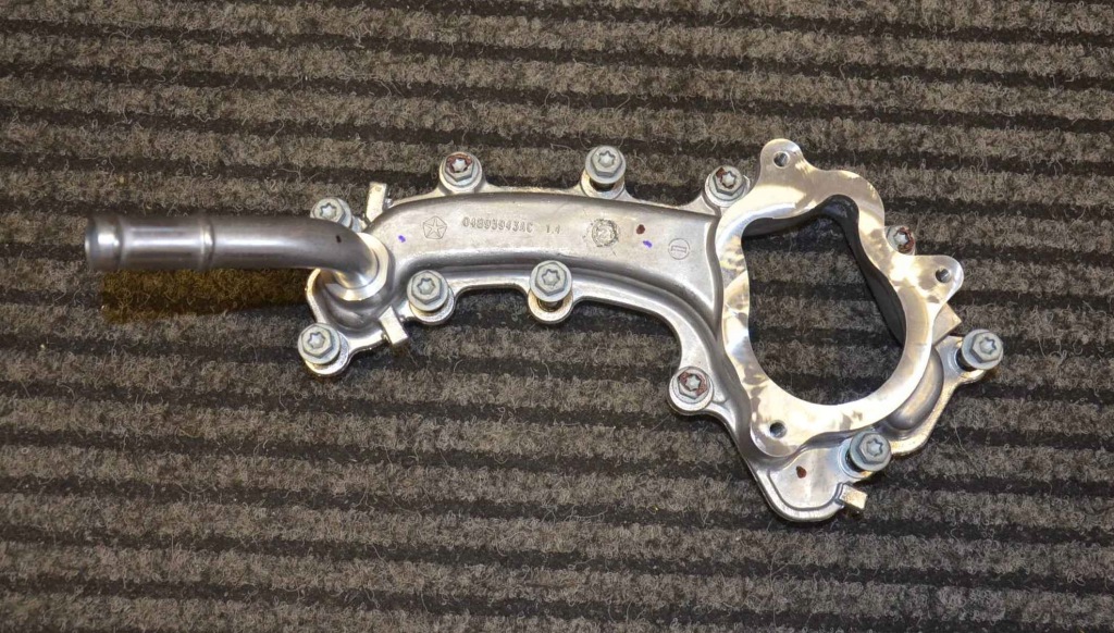 фото №1, Выход wody патрубок wrangelr jl 3.6 gladiator usa