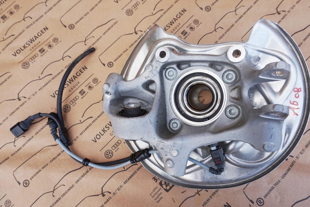 фото №6, Поворотний кулак задня права audi a6 c8 4k 2.0tfsi 4k0505432c