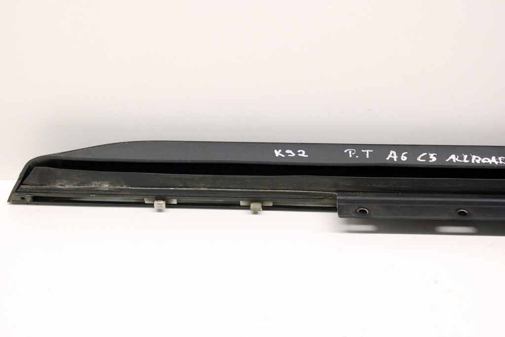 фото №6, Audi a6 c5 allroad молдинг дверь нижняя правая задняя