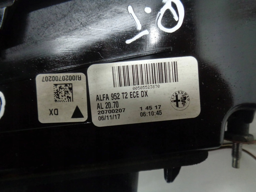 фото №5, Alfa romeo giulia лампа led правая задняя 18r