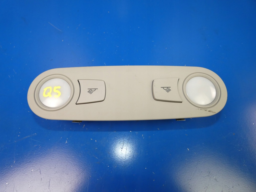 фото №1, Audi q5 8r лампа освещение кабины задняя