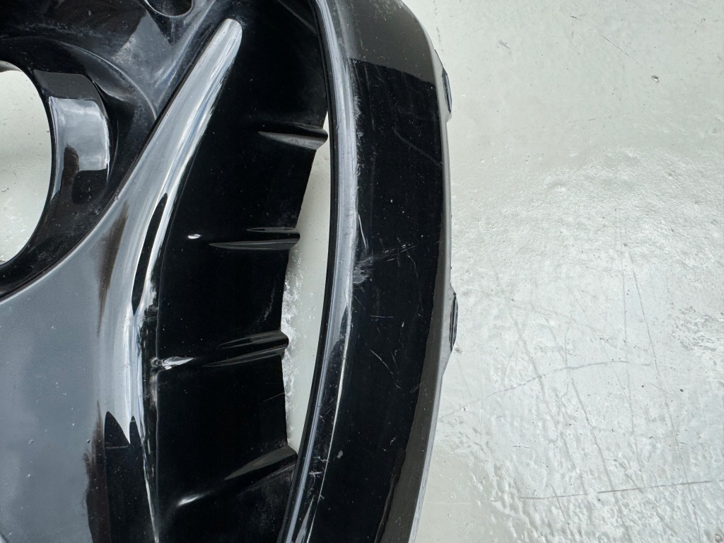 Hyundai i30 3 3 рестайлінг  20r- решітка бампера перед передня права в Україні