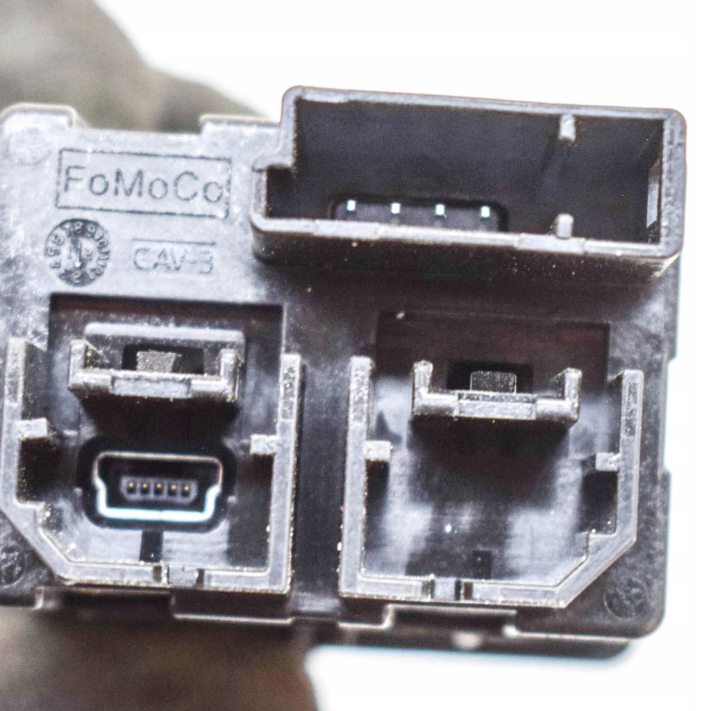 фото №5, Ford mustang mach-e 2022 разъём / соединитель aux